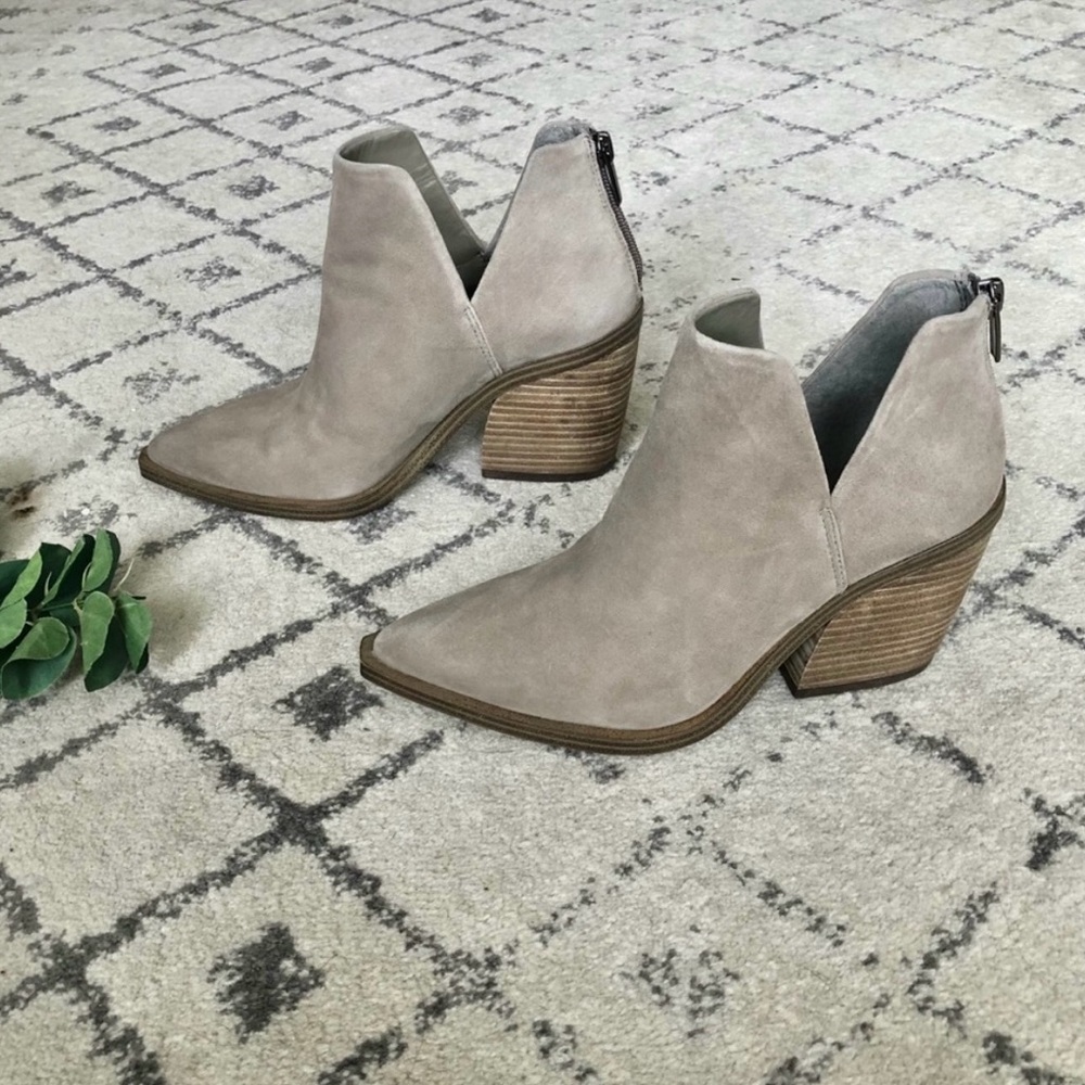 Vince Camuto Gigiette Ankle Boot